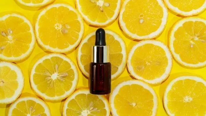 is vitamin C serum better than rosehip oil - serum 101