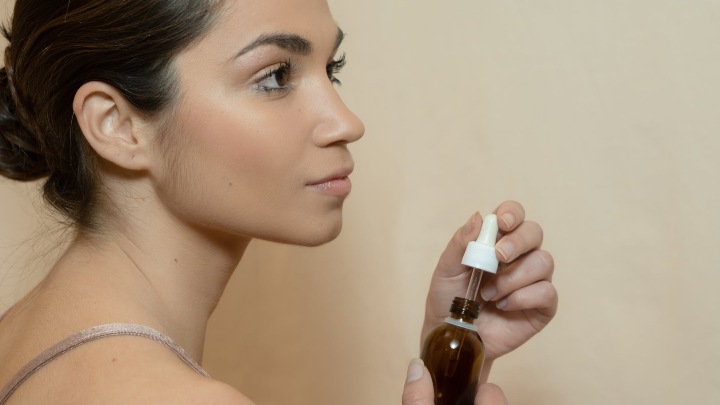 does castor oil cause acne